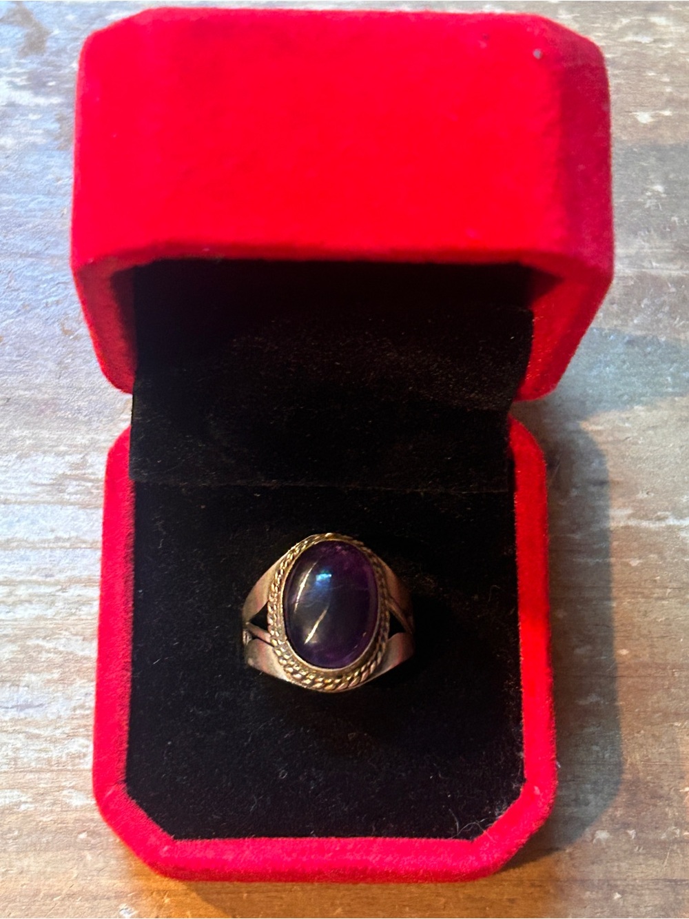 Deep purple glass stone ring